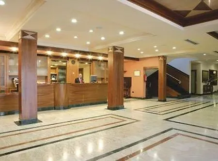 Del Val - Parking Gratuito 3* Andujar