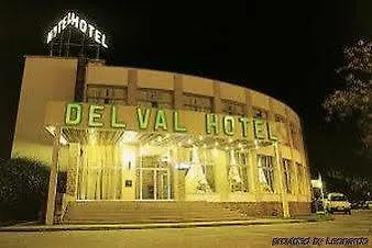 Del Val 3*